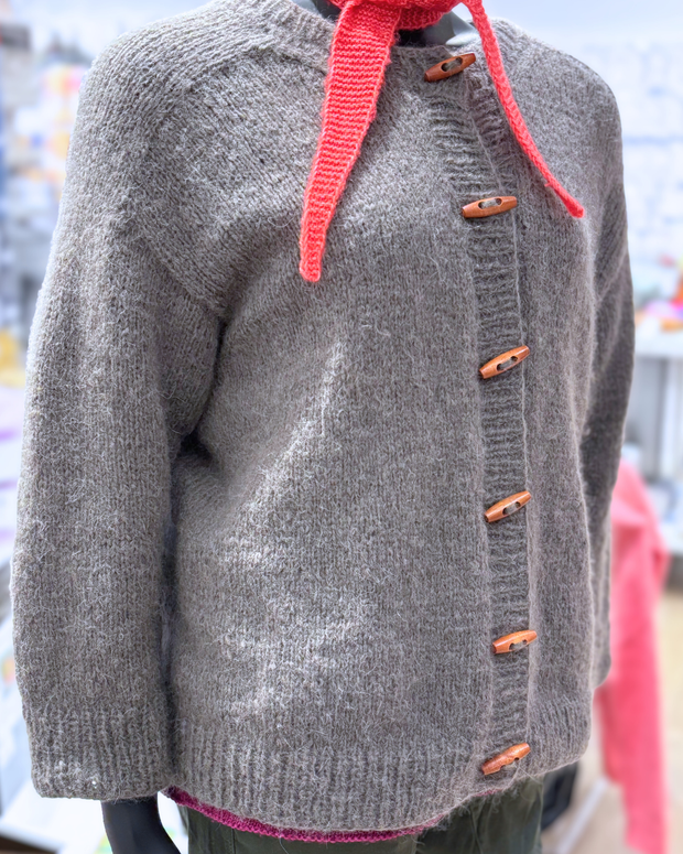 Cardigan no 9 garnpakke UDEN opskrift